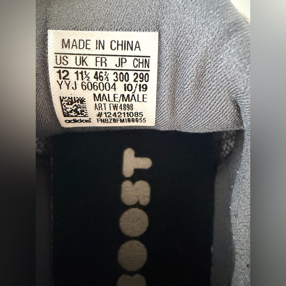 Adidas Men's BOOST size 12 - Picture 7 of 10